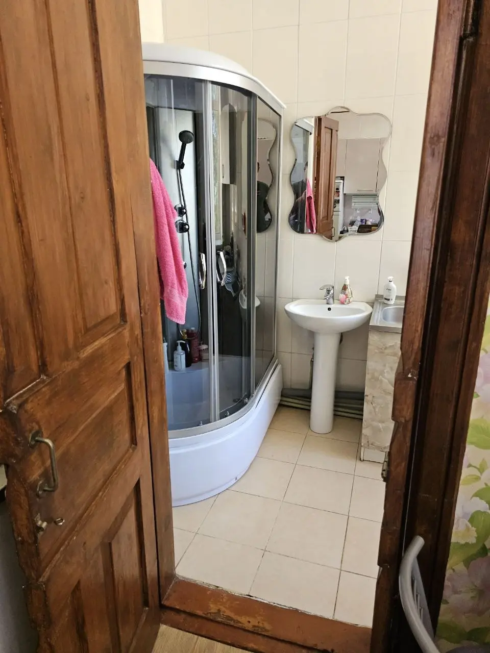 Фото Продаю 2 кімнатну квартиру, 54 кв. м, Придніпровська вул. 1 Дніпро, ціна: 34500 $, код 7808