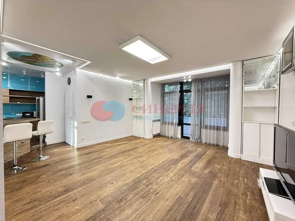 Фото Rent a 4-room apartment, Ivana Mazepy Street (Sichnevoho Povstannia Street) 3б Kyiv for long-term rent, price: 1600 USD, code 7817