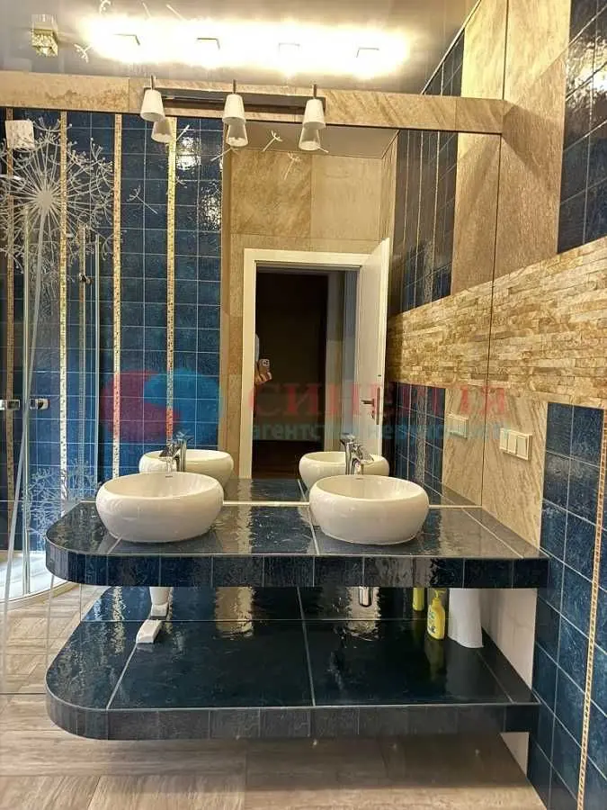 Фото Rent a 4-room apartment, Ivana Mazepy Street (Sichnevoho Povstannia Street) 3б Kyiv for long-term rent, price: 1600 USD, code 7817