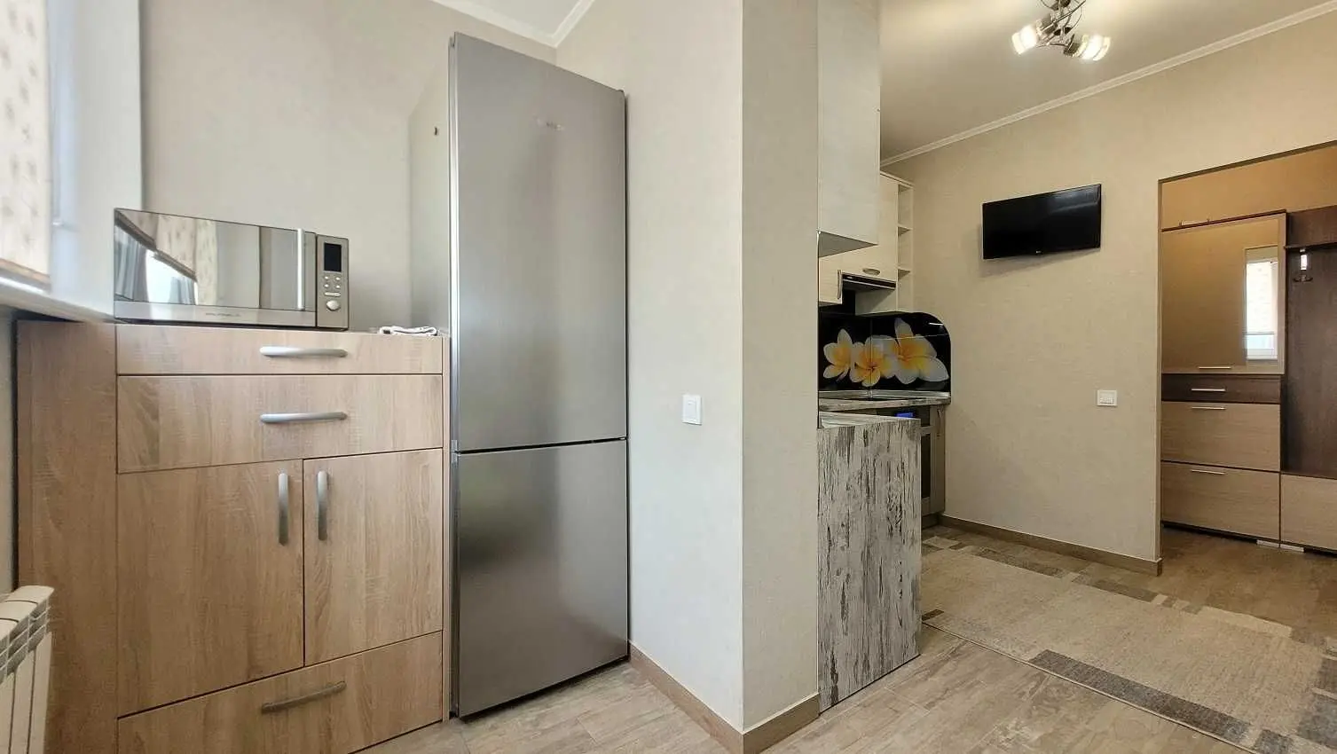 Фото Rent a 1-room apartment, Mezhova Street  Kyiv for long-term rent, price: 20000 UAH, code 7819