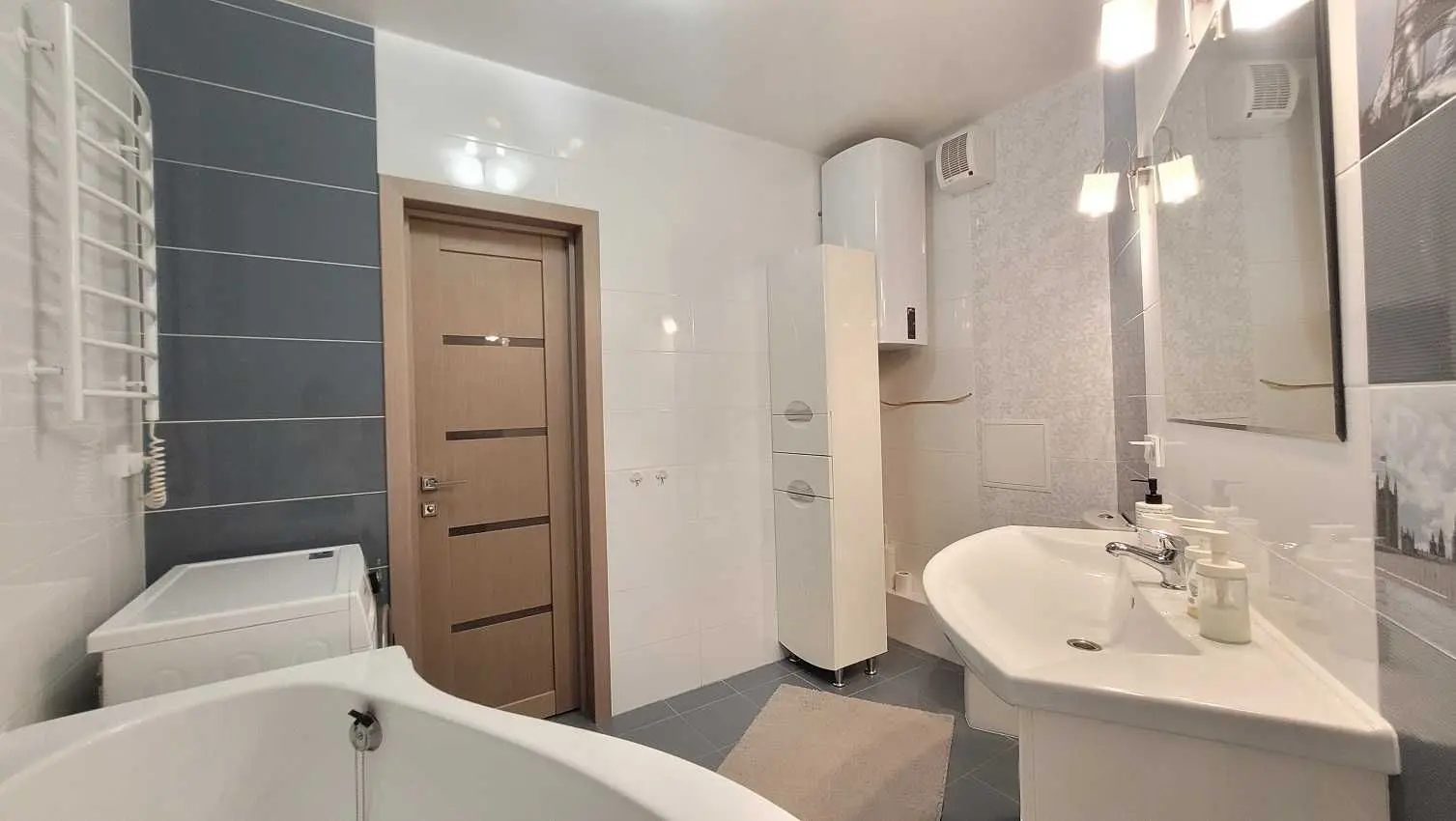 Фото Rent a 1-room apartment, Mezhova Street  Kyiv for long-term rent, price: 20000 UAH, code 7819
