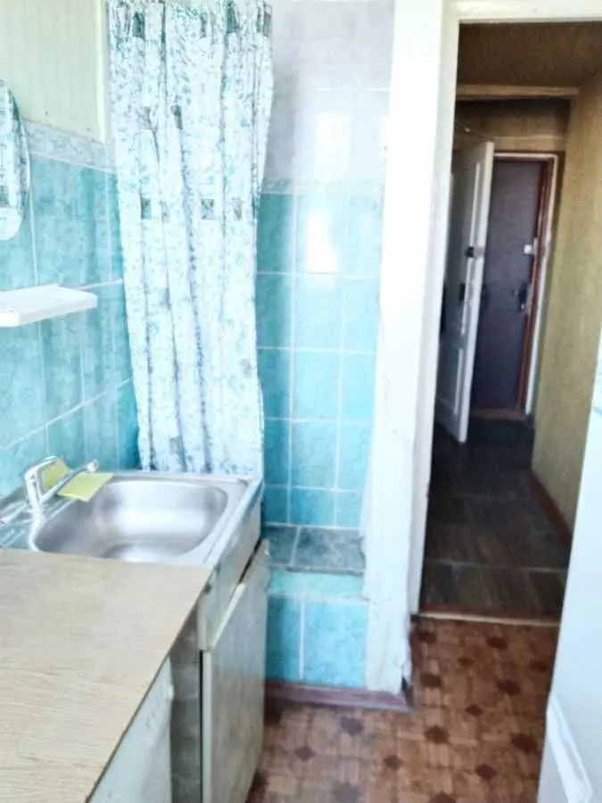 Фото Selling a 1-room apartment, 26 sq.m., Peremohy Avenue  Kyiv, price: 38000 USD, code 7822