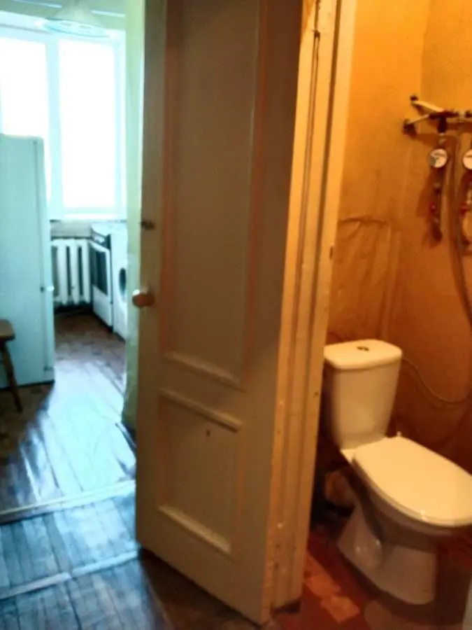 Фото Selling a 1-room apartment, 26 sq.m., Peremohy Avenue  Kyiv, price: 38000 USD, code 7822