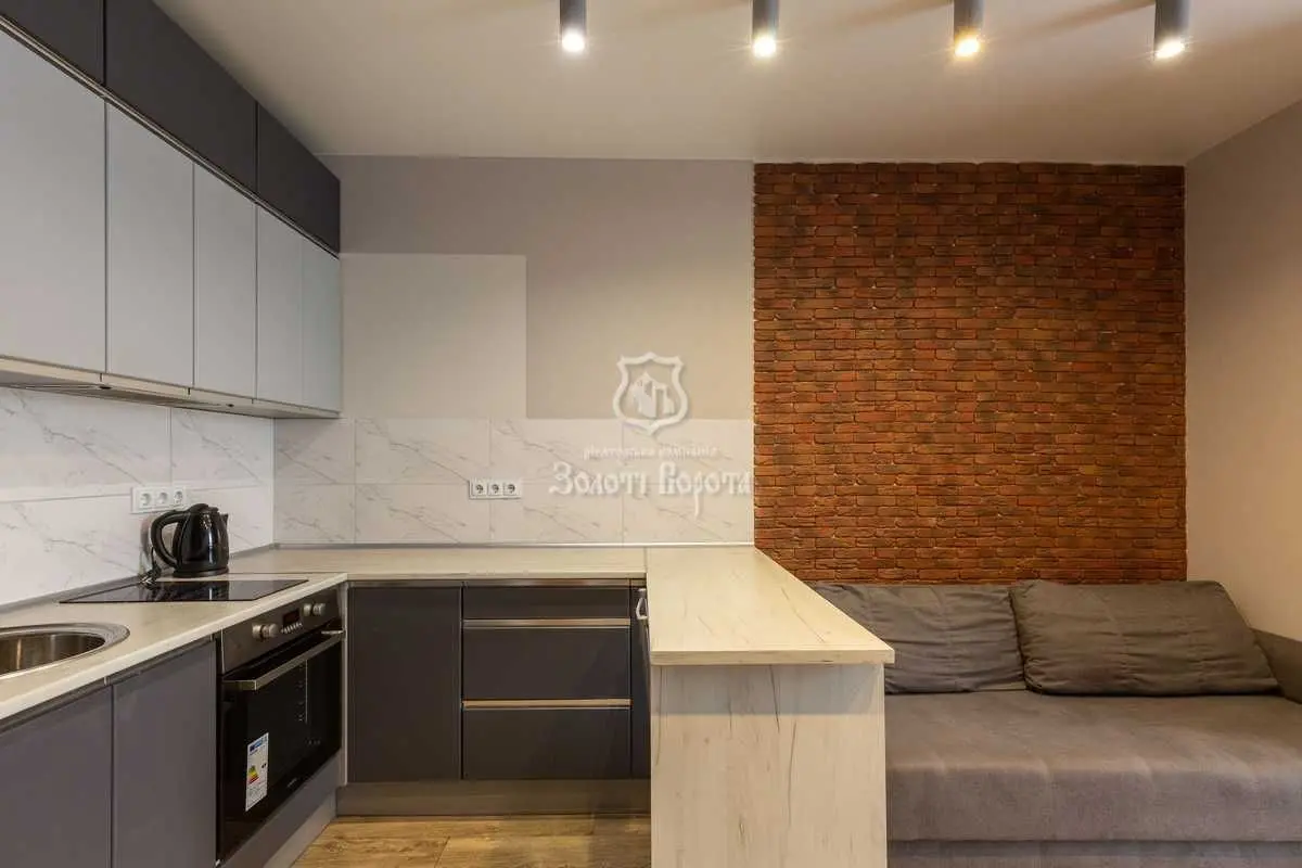 Фото Selling a 1-room apartment, 35.7 sq.m., Kriukivshchyna, price: 72000 USD, code 7823