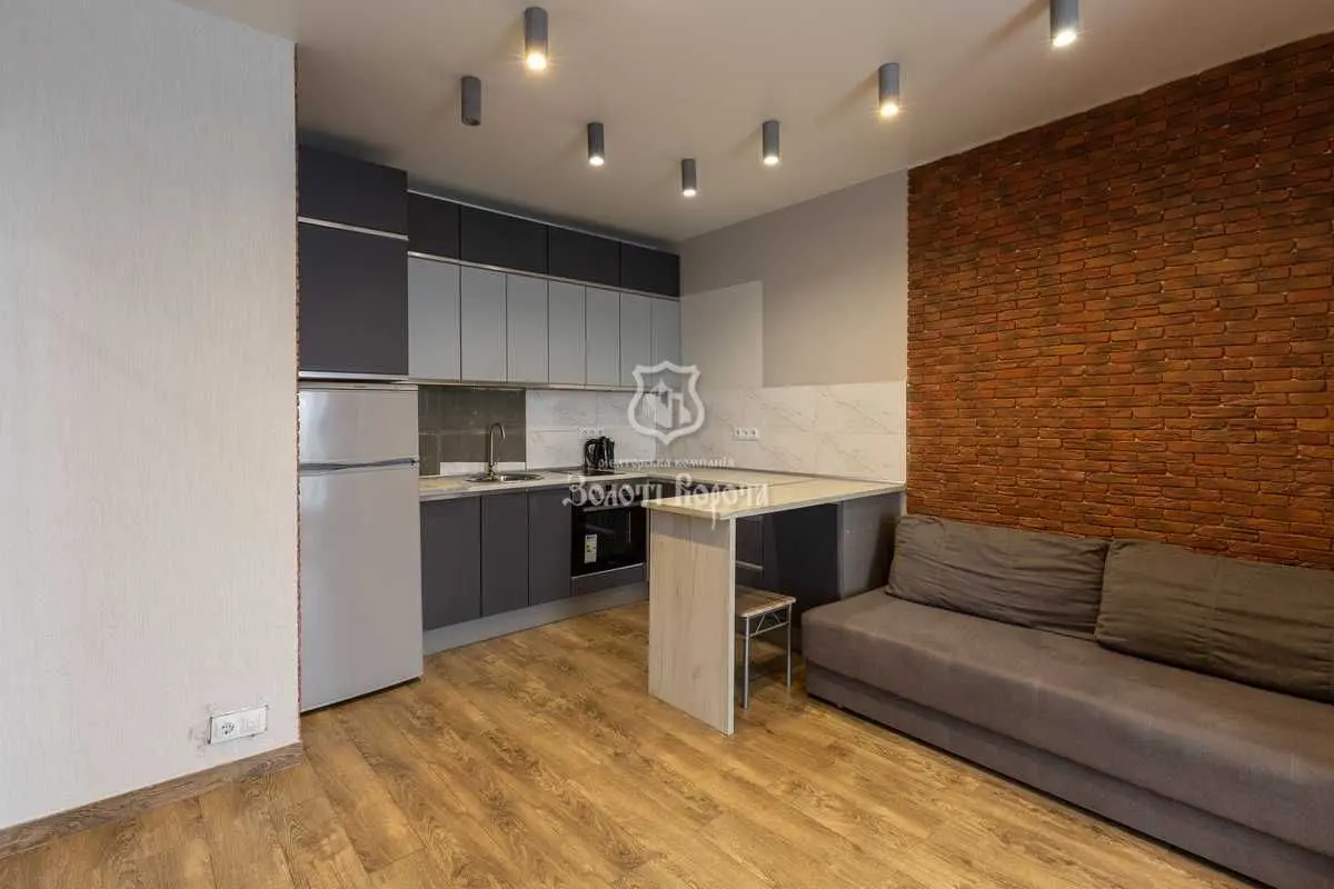 Фото Selling a 1-room apartment, 35.7 sq.m., Kriukivshchyna, price: 72000 USD, code 7823