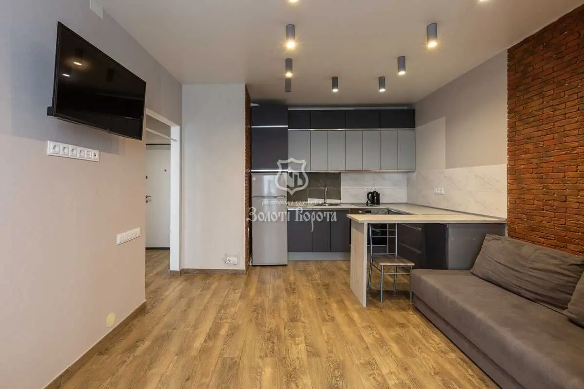 Фото Selling a 1-room apartment, 35.7 sq.m., Kriukivshchyna, price: 72000 USD, code 7823