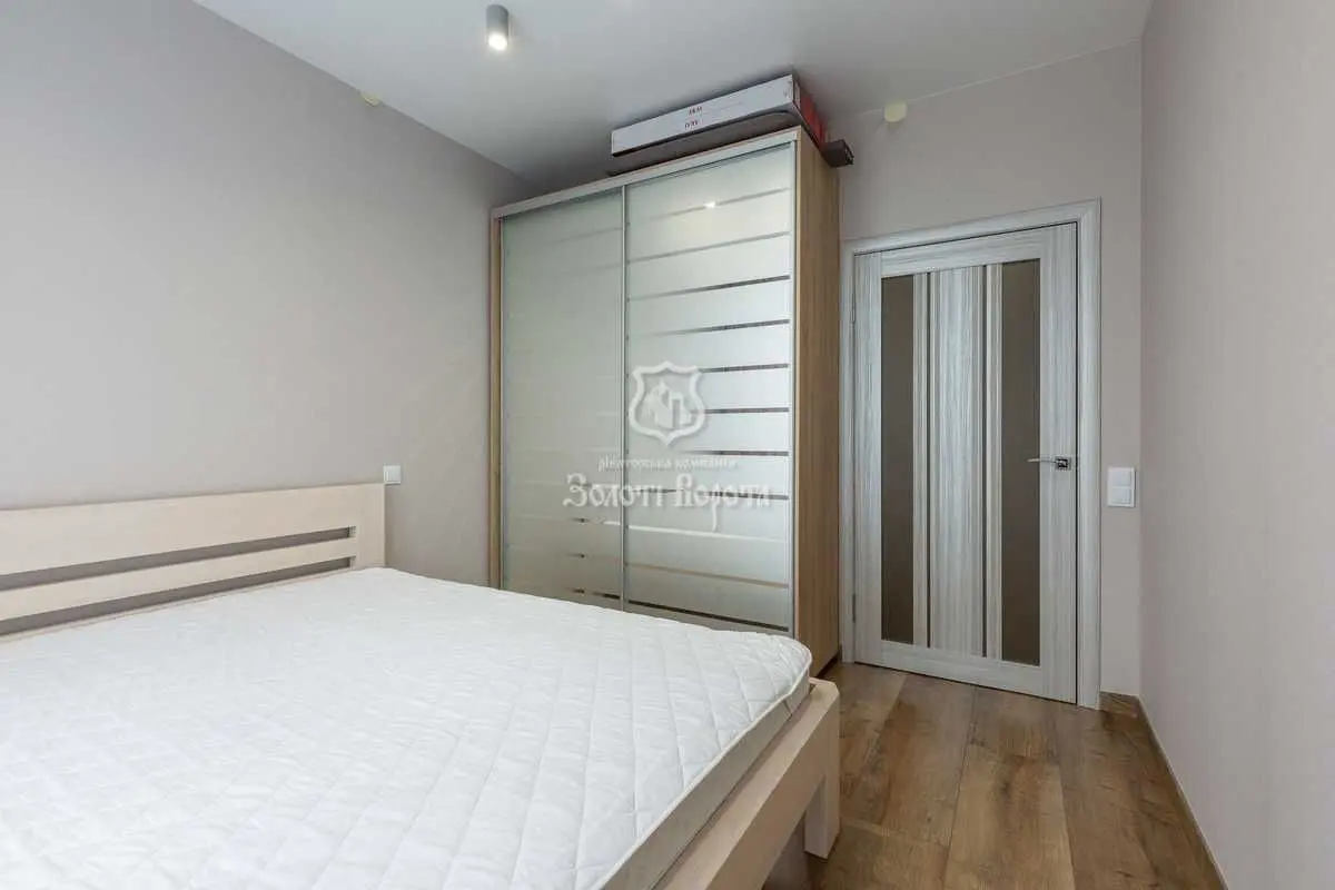 Фото Selling a 1-room apartment, 35.7 sq.m., Kriukivshchyna, price: 72000 USD, code 7823