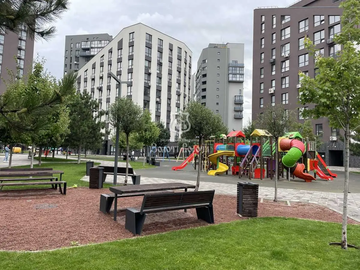 Фото Selling a 1-room apartment, 35.7 sq.m., Kriukivshchyna, price: 72000 USD, code 7823
