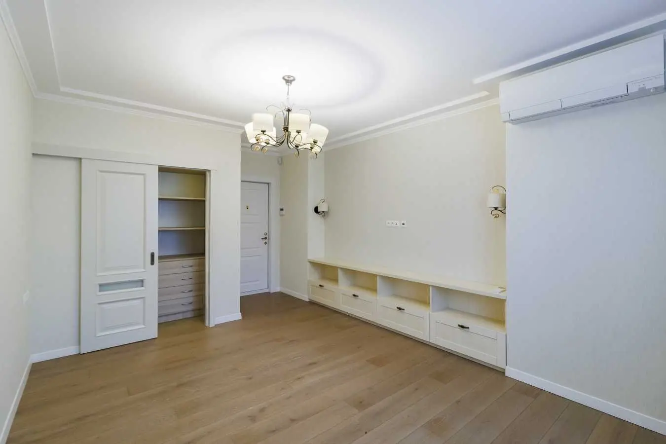 Фото Selling a 4-room apartment, 143.5 sq.m., Dmytrivska Street 75 Kyiv, price: 315000 USD, code 7825