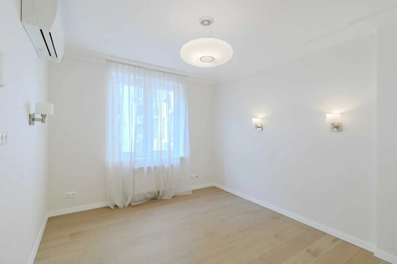 Фото Selling a 4-room apartment, 143.5 sq.m., Dmytrivska Street 75 Kyiv, price: 315000 USD, code 7825