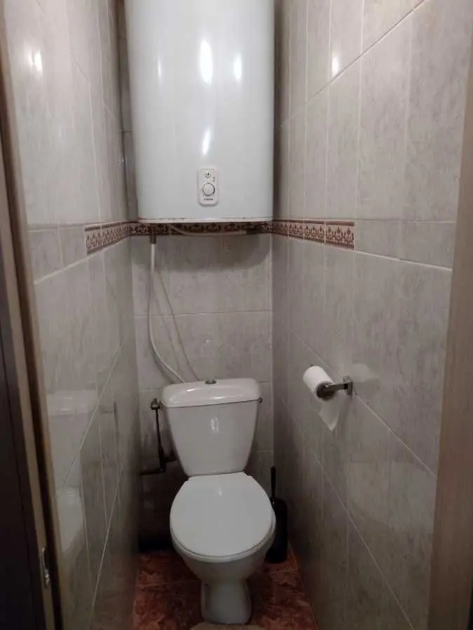 Фото Зняти 3 кімнатну квартиру, Маршала Конєва вул.  Київ в довгострокову оренду, ціна: 5000 UAH, код 7828