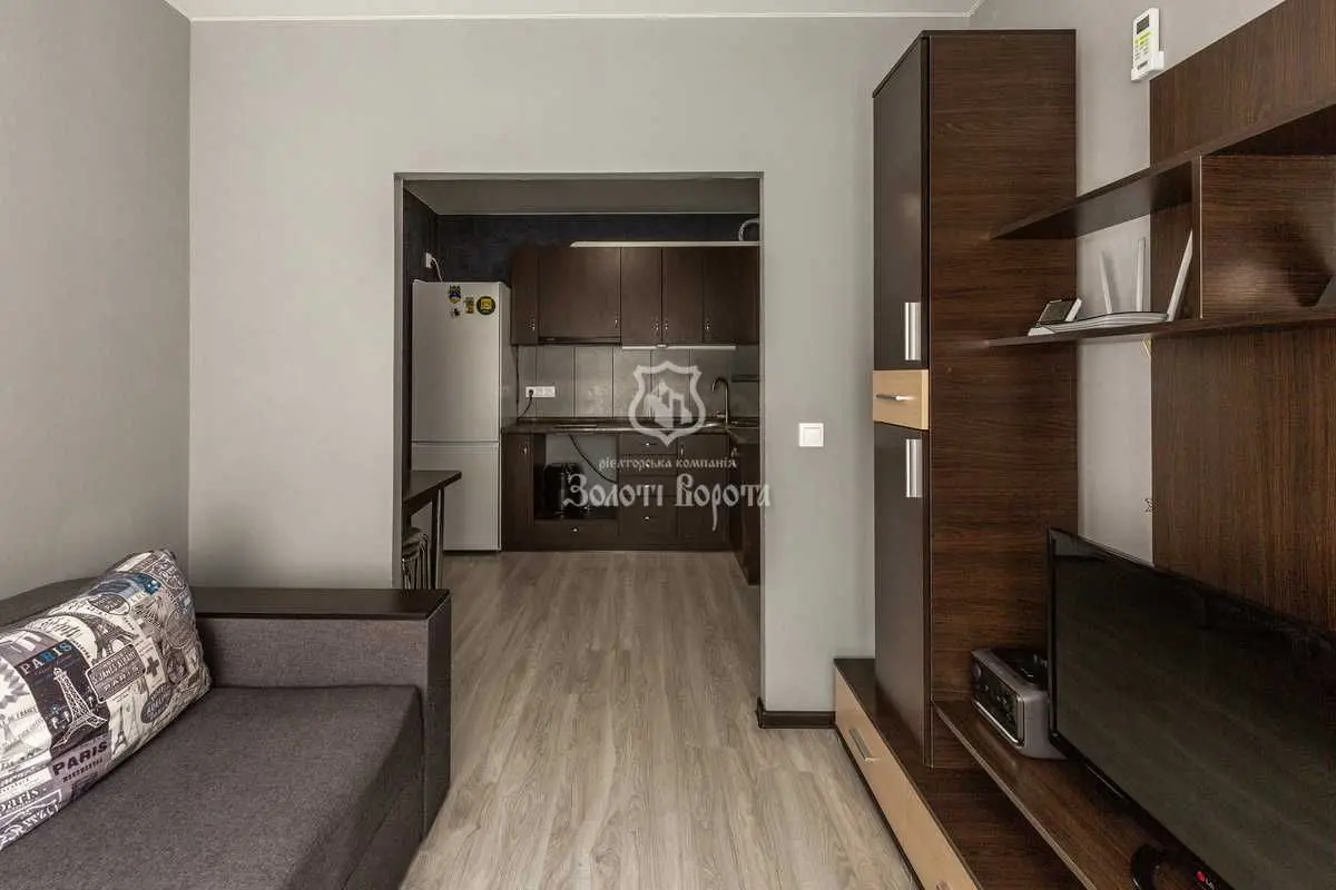 Фото Продаю 1 кімнатну квартиру, 36.8 кв. м, Стеценка вул. 75м Київ, ціна: 71000 USD, код 7830