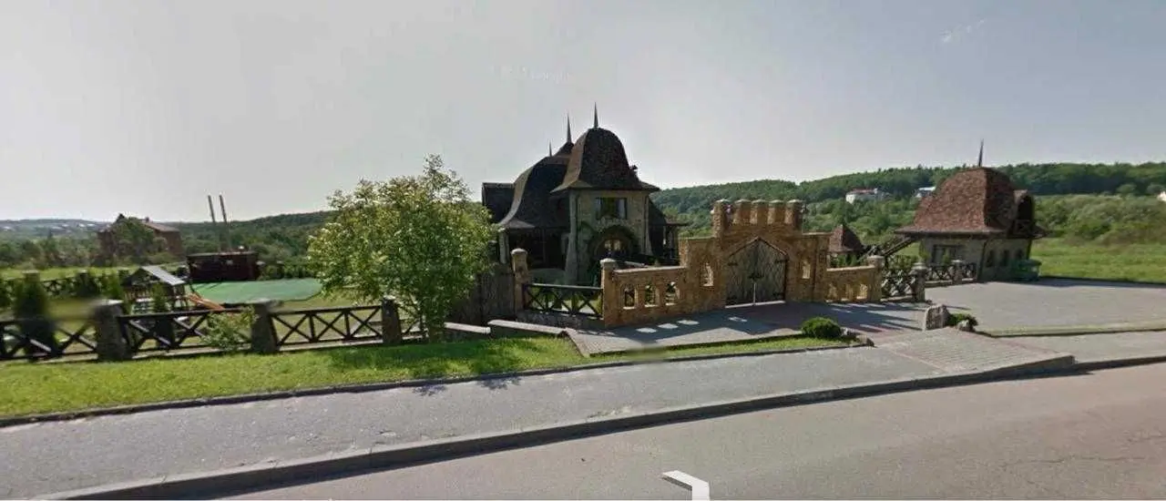 Фото Продаю комерційну нерухомість, 380 кв. м, Карпатська вул.  Трускавець, ціна: 600000 USD, код 7841