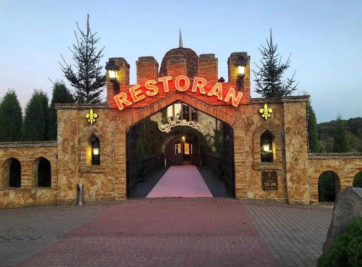 Фото Продаю комерційну нерухомість, 380 кв. м, Карпатська вул.  Трускавець, ціна: 600000 USD, код 7841