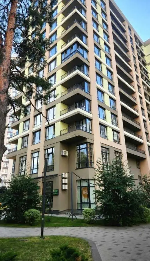 Фото Selling a 2-room apartment, 67 sq.m., Viacheslava Chornovola Street  Brovary, price: 85000 USD, code 7844
