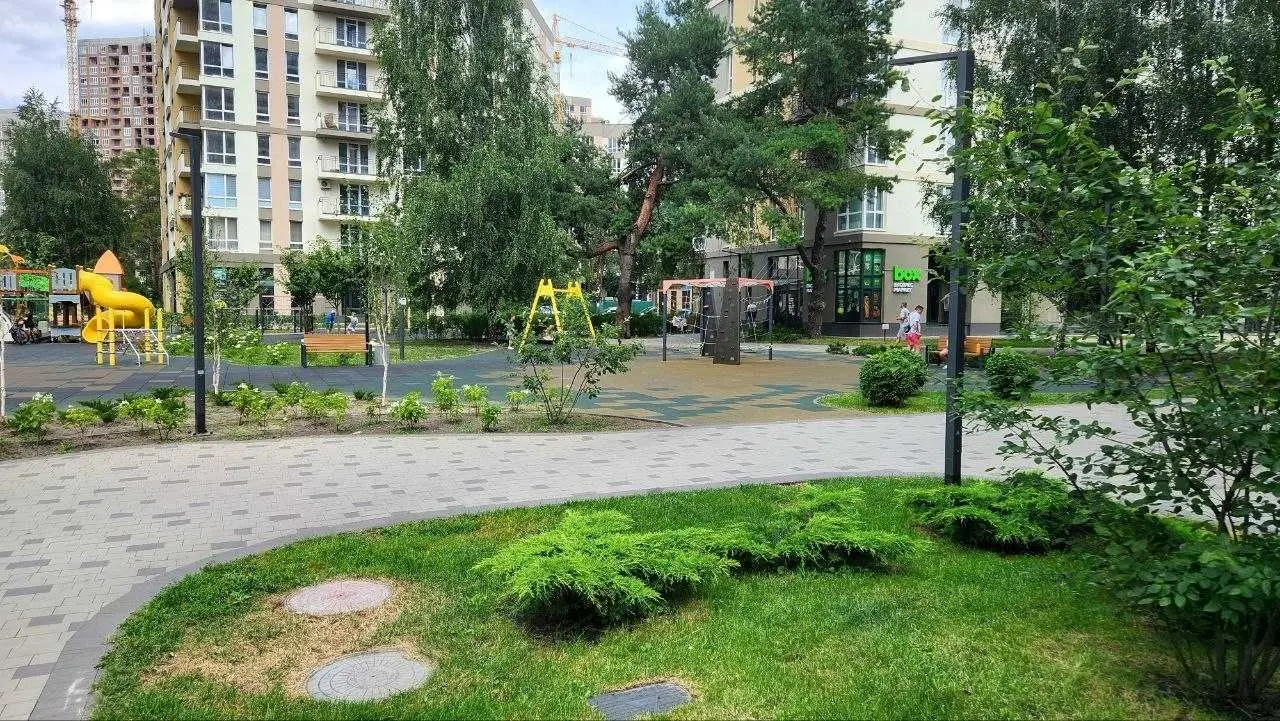 Фото Selling a 2-room apartment, 67 sq.m., Viacheslava Chornovola Street  Brovary, price: 85000 USD, code 7844