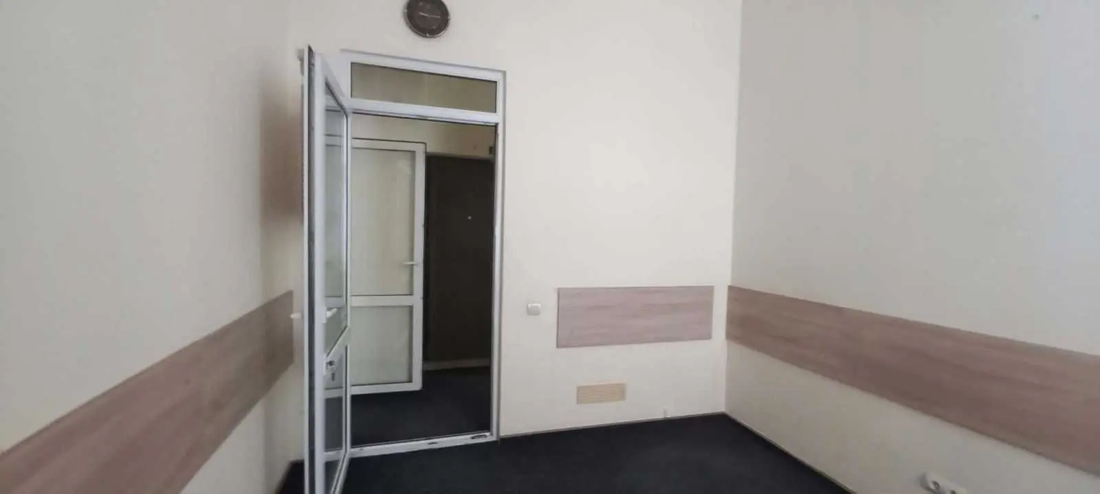 Фото Rent an office, Bulvarno-Kudriavska Street (Vorovskoho Street) 19 Kyiv for long-term rent, price: 37000 UAH, code 7853