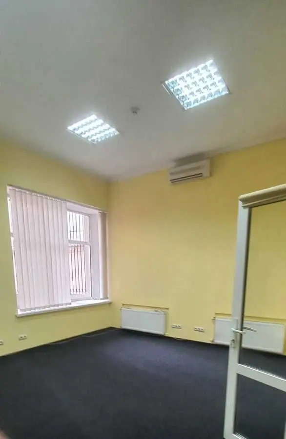 Фото Rent an office, Bulvarno-Kudriavska Street (Vorovskoho Street) 19 Kyiv for long-term rent, price: 37000 UAH, code 7853
