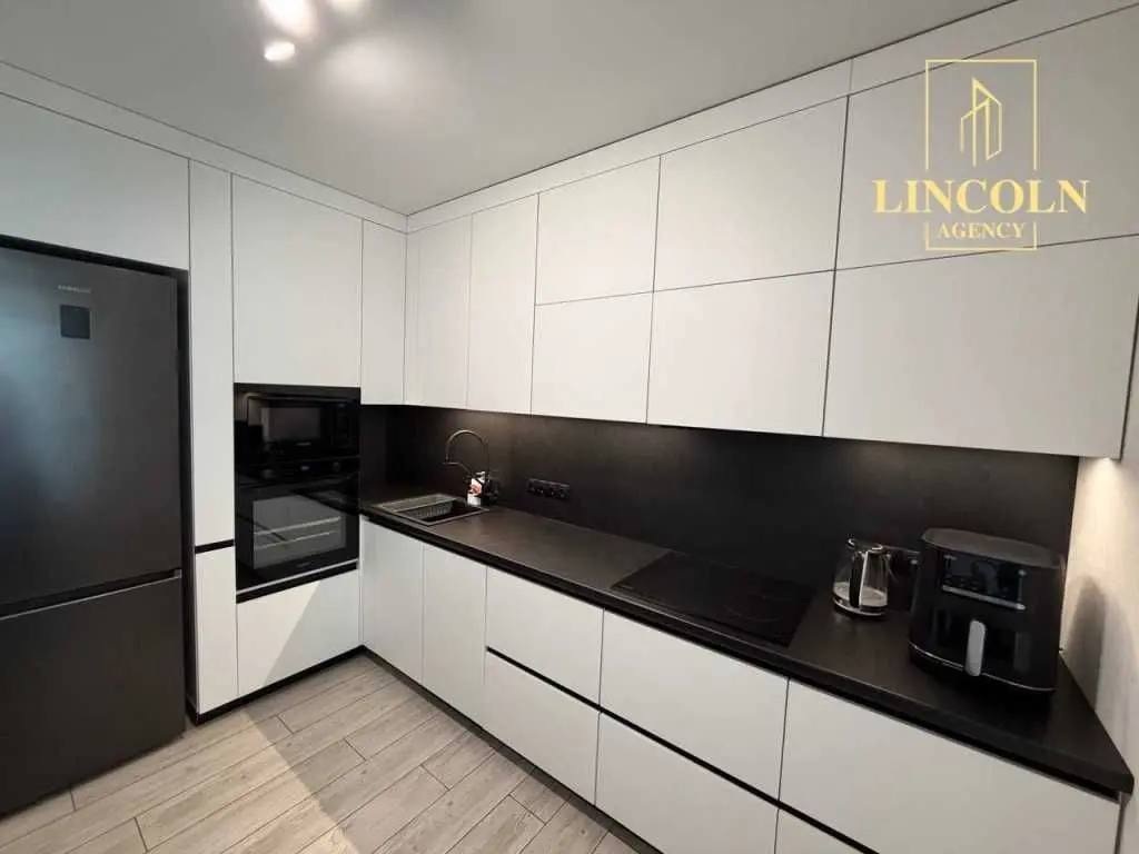 Фото Selling a 1-room apartment, 46 sq.m., Václav Havel Boulevard (Ivana Lepse Boulevard)  Kyiv, price: 84999 USD, code 7854