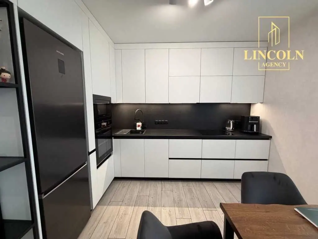 Фото Selling a 1-room apartment, 46 sq.m., Václav Havel Boulevard (Ivana Lepse Boulevard)  Kyiv, price: 84999 USD, code 7854