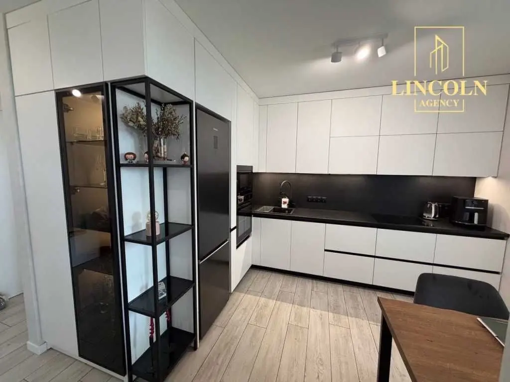 Фото Selling a 1-room apartment, 46 sq.m., Václav Havel Boulevard (Ivana Lepse Boulevard)  Kyiv, price: 84999 USD, code 7854