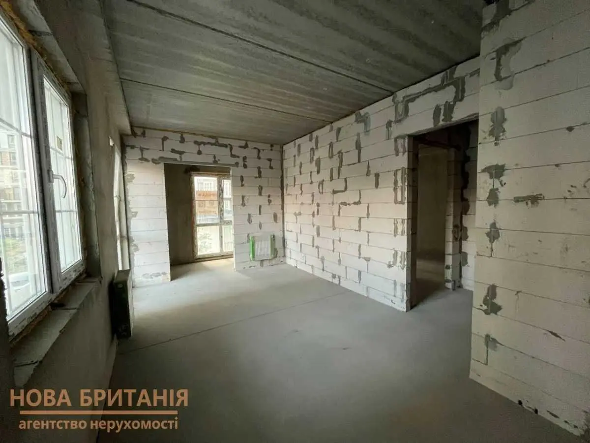 Фото Selling a 1-room apartment, 41.11 sq.m., Mykhaila Maksymovycha Street (Onufriia Trutenka Street)  Kyiv, price: 73500 USD, code 7855