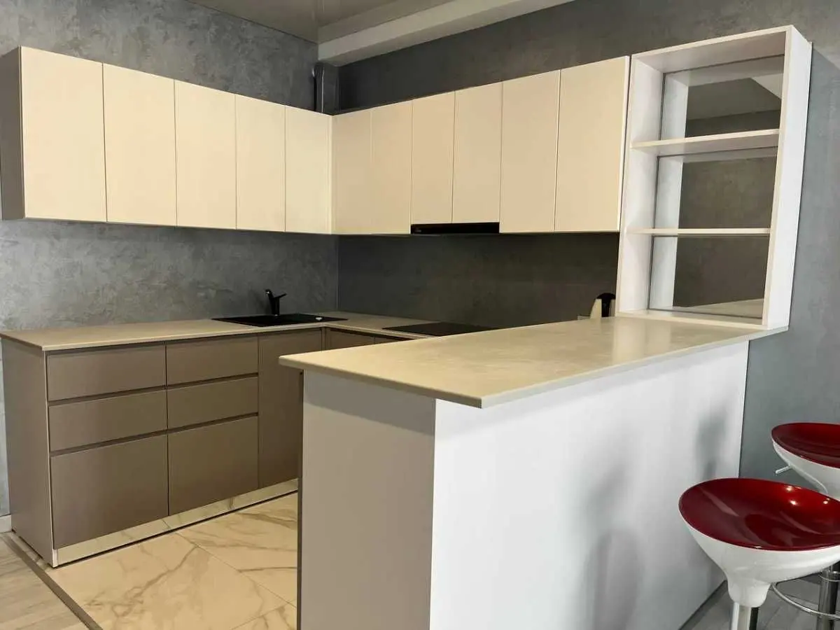 Фото Selling a 1-room apartment, 38 sq.m., Mykhaila Maksymovycha Street (Onufriia Trutenka Street) 24б Kyiv, price: 98000 USD, code 7856