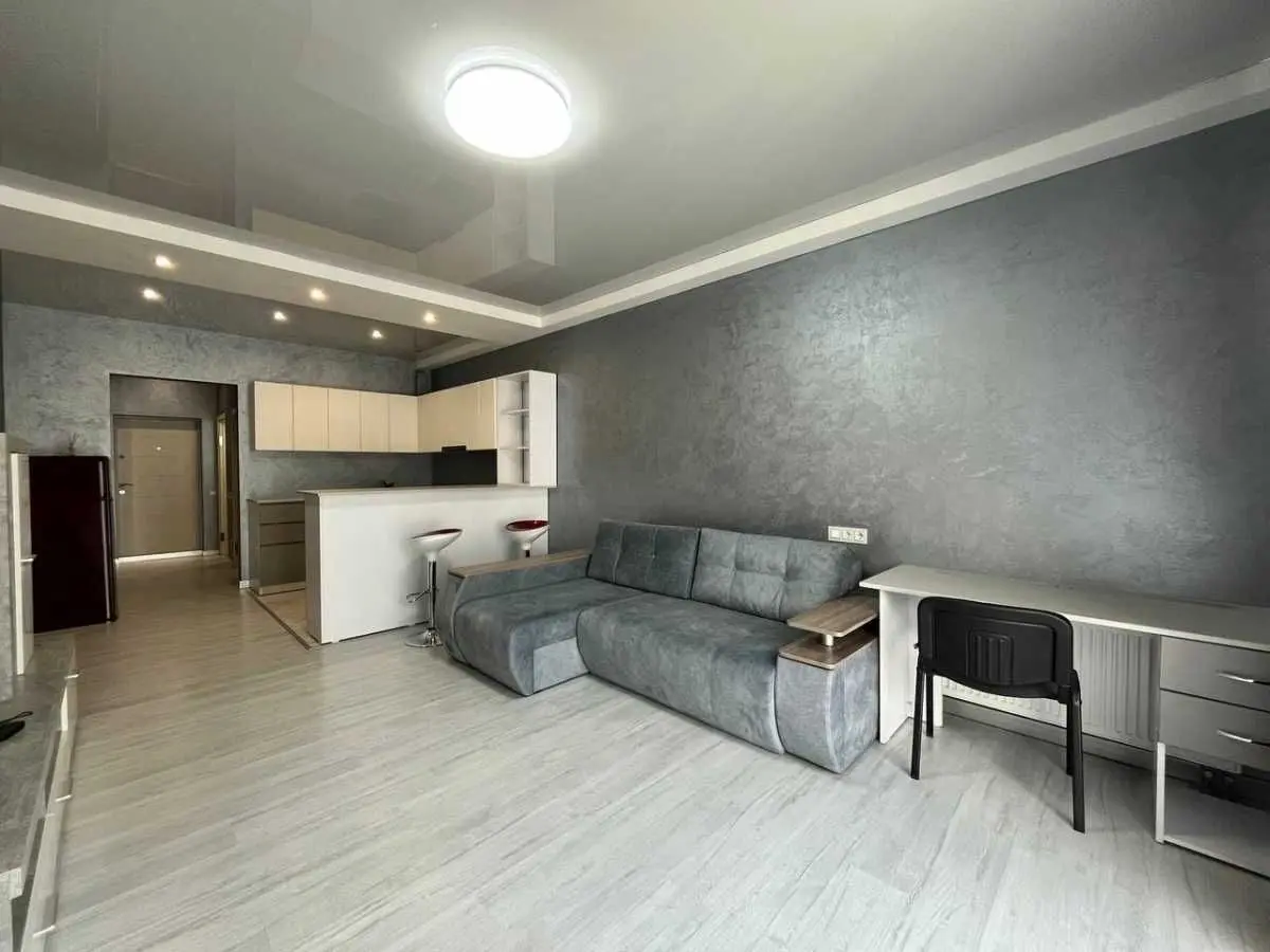 Фото Selling a 1-room apartment, 38 sq.m., Mykhaila Maksymovycha Street (Onufriia Trutenka Street) 24б Kyiv, price: 98000 USD, code 7856