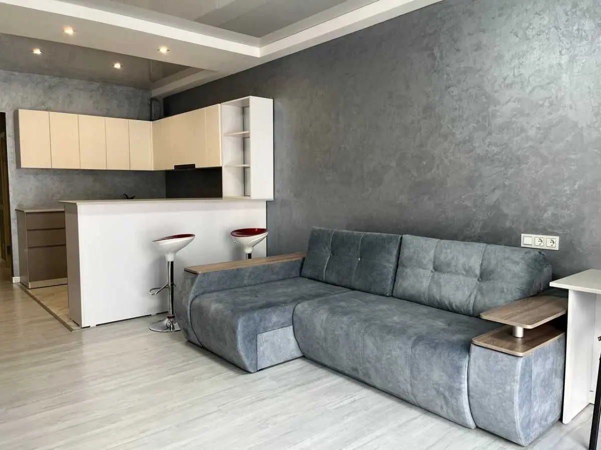Фото Selling a 1-room apartment, 38 sq.m., Mykhaila Maksymovycha Street (Onufriia Trutenka Street) 24б Kyiv, price: 98000 USD, code 7856