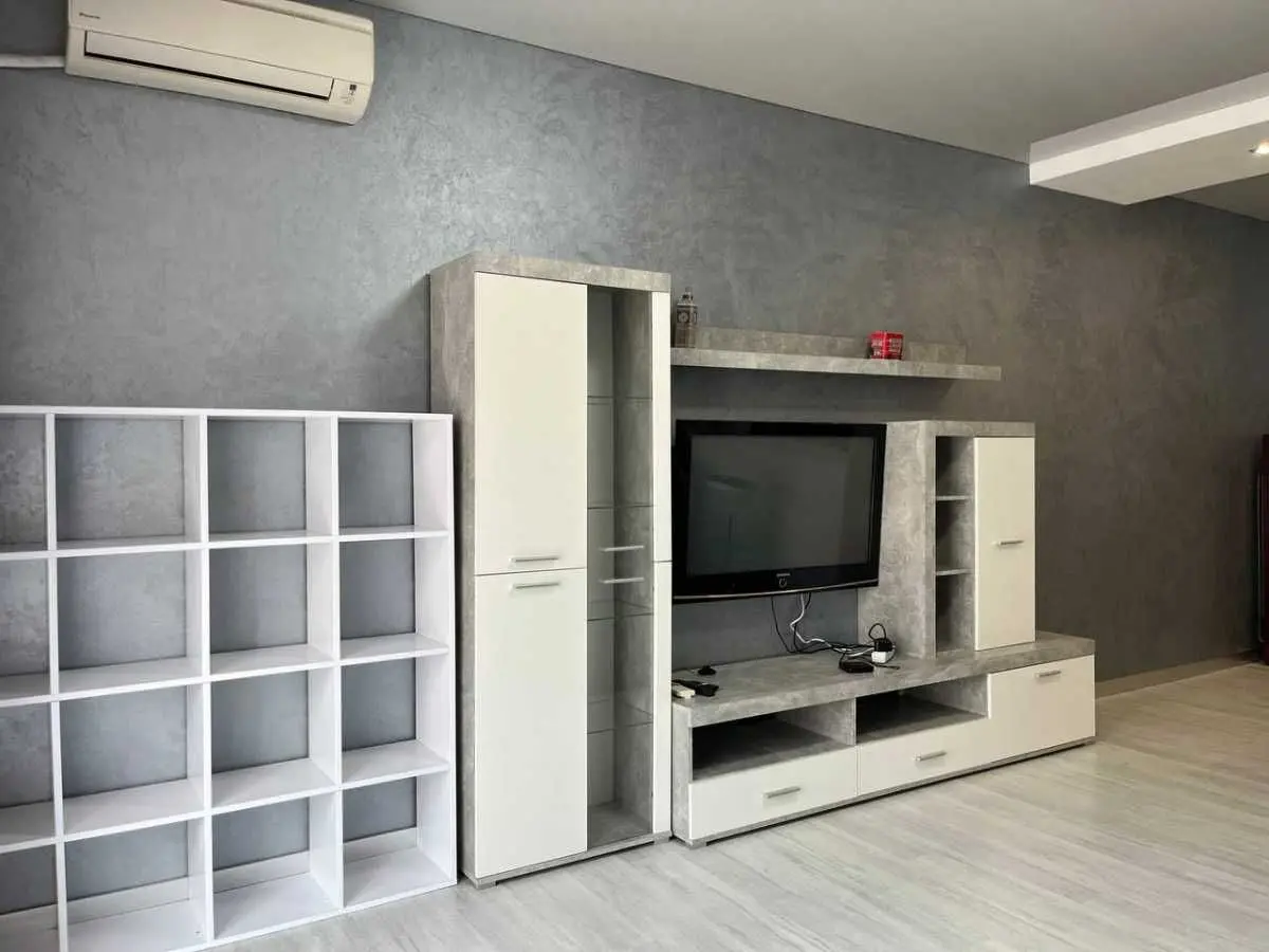 Фото Selling a 1-room apartment, 38 sq.m., Mykhaila Maksymovycha Street (Onufriia Trutenka Street) 24б Kyiv, price: 98000 USD, code 7856