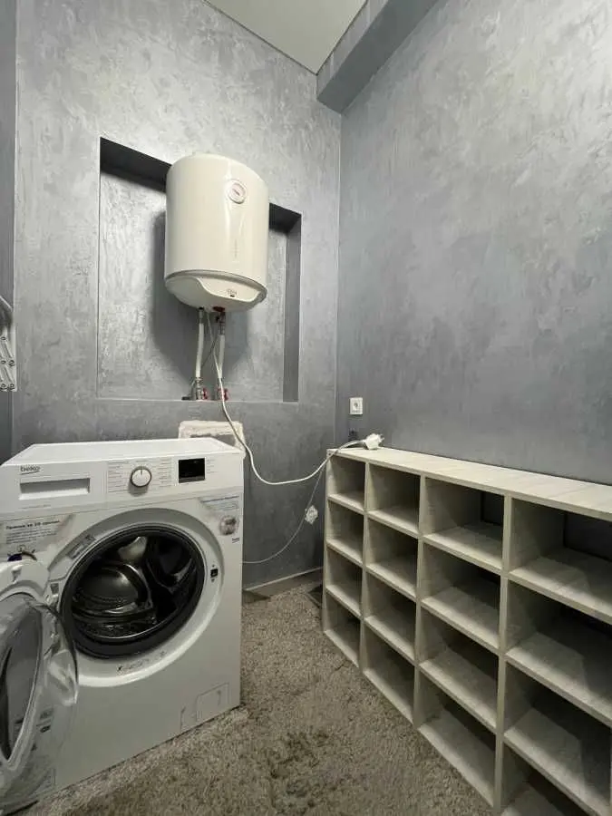 Фото Selling a 1-room apartment, 38 sq.m., Mykhaila Maksymovycha Street (Onufriia Trutenka Street) 24б Kyiv, price: 98000 USD, code 7856