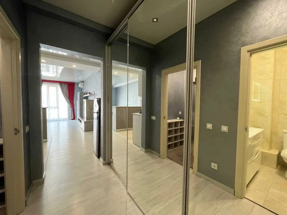 Фото Selling a 1-room apartment, 38 sq.m., Mykhaila Maksymovycha Street (Onufriia Trutenka Street) 24б Kyiv, price: 98000 USD, code 7856
