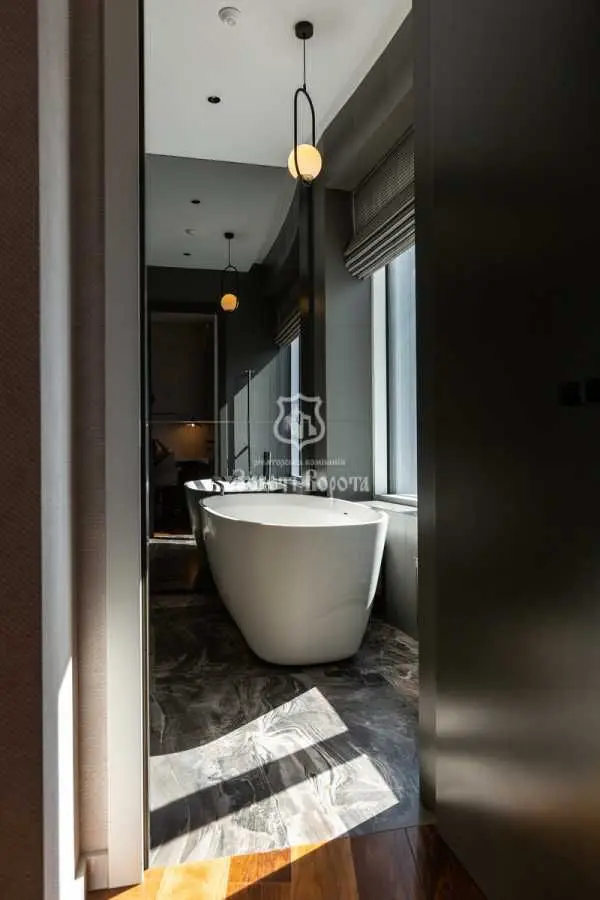 Фото Продаю 3-комнатную квартиру, 160 кв. м, Бусловская ул.  Киев, цена: 850000 USD, код 7860