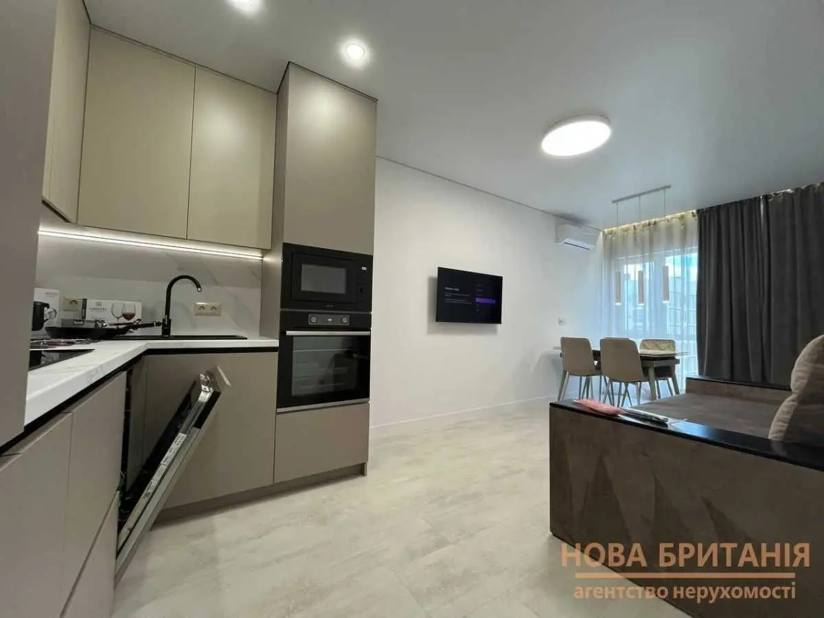 Фото Rent a 2-room apartment, Mykhaila Maksymovycha Street (Onufriia Trutenka Street)  Kyiv for long-term rent, price: 40000 UAH, code 7861
