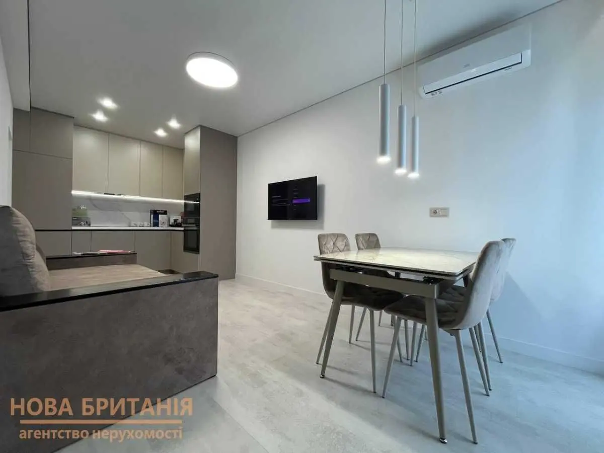 Фото Rent a 2-room apartment, Mykhaila Maksymovycha Street (Onufriia Trutenka Street)  Kyiv for long-term rent, price: 40000 UAH, code 7861