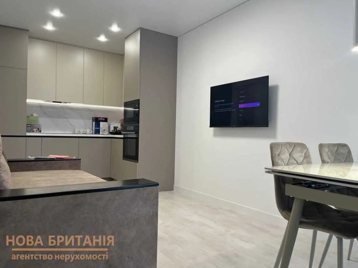 Фото Rent a 2-room apartment, Mykhaila Maksymovycha Street (Onufriia Trutenka Street)  Kyiv for long-term rent, price: 40000 UAH, code 7861