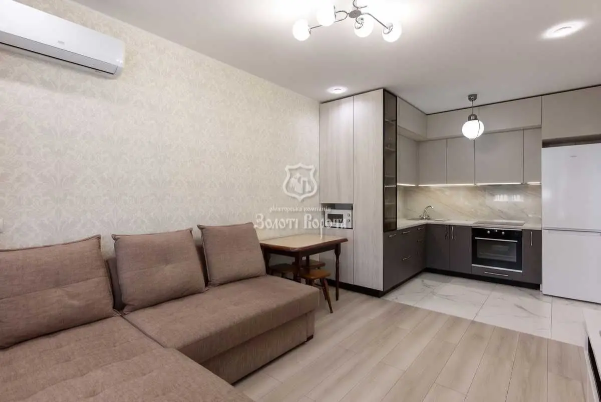 Фото Selling a 1-room apartment, 48.3 sq.m., Oleksandra Olesya street 2в Kyiv, price: 110000 USD, code 7863
