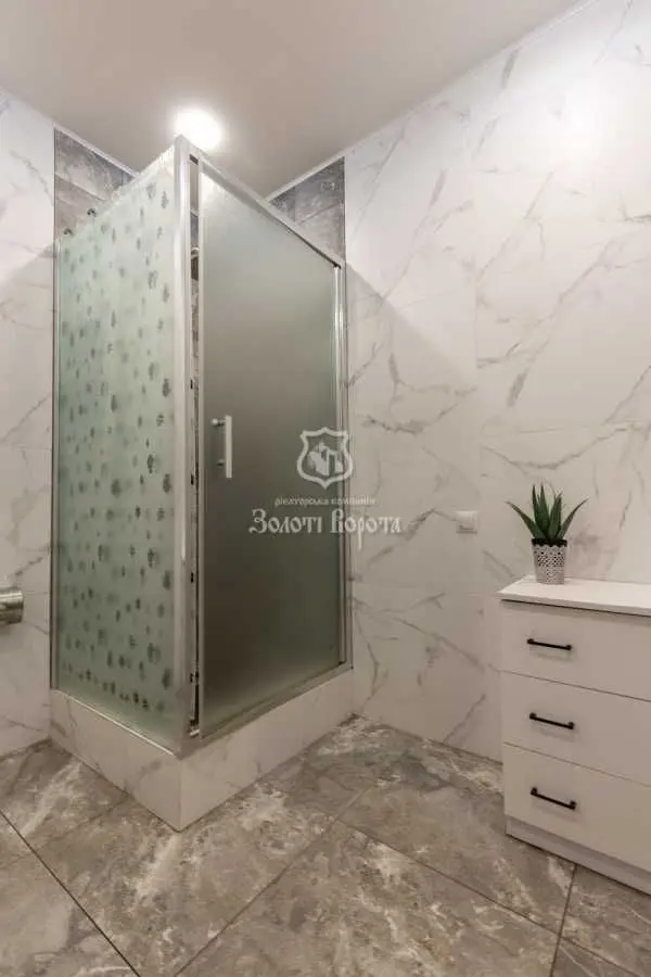 Фото Selling a 1-room apartment, 48.3 sq.m., Oleksandra Olesya street 2в Kyiv, price: 110000 USD, code 7863