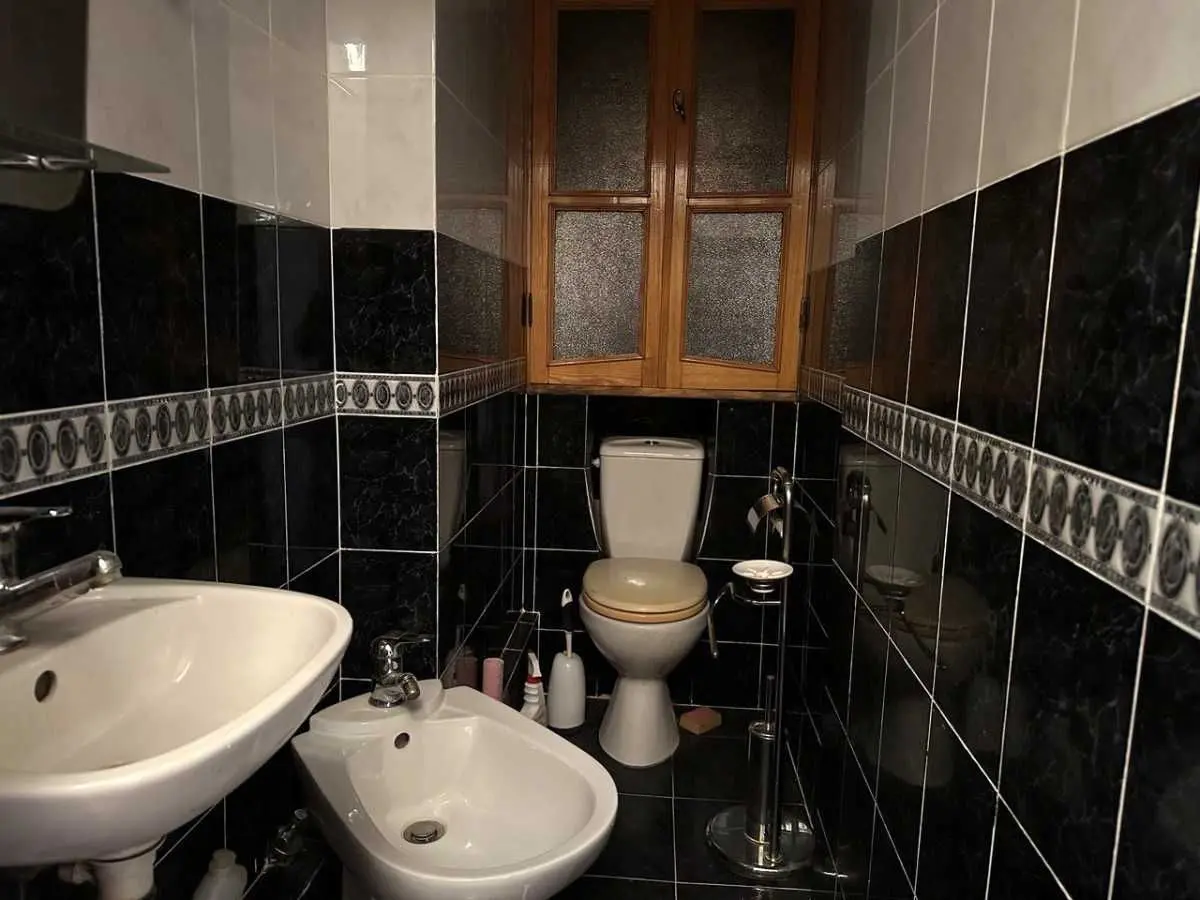 Фото Зняти 3 кімнатну квартиру, Бориса Гмирі вул. 5 Київ в довгострокову оренду, ціна: 17000 UAH, код 7883