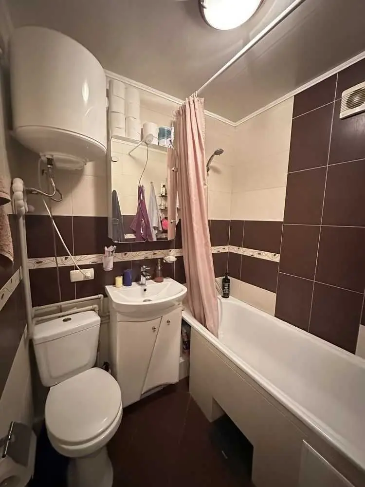 Фото Продаю 1-комнатную квартиру, 30 кв. м, Дружбы Народов бульв.  Киев, цена: 61000 USD, код 7887