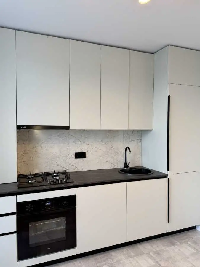Фото Selling a 1-room apartment, 31 sq.m., Instytutska Street  Hatne, price: 69500 USD, code 7896