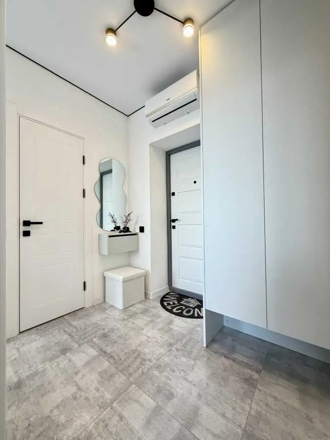 Фото Selling a 1-room apartment, 31 sq.m., Instytutska Street  Hatne, price: 69500 USD, code 7896
