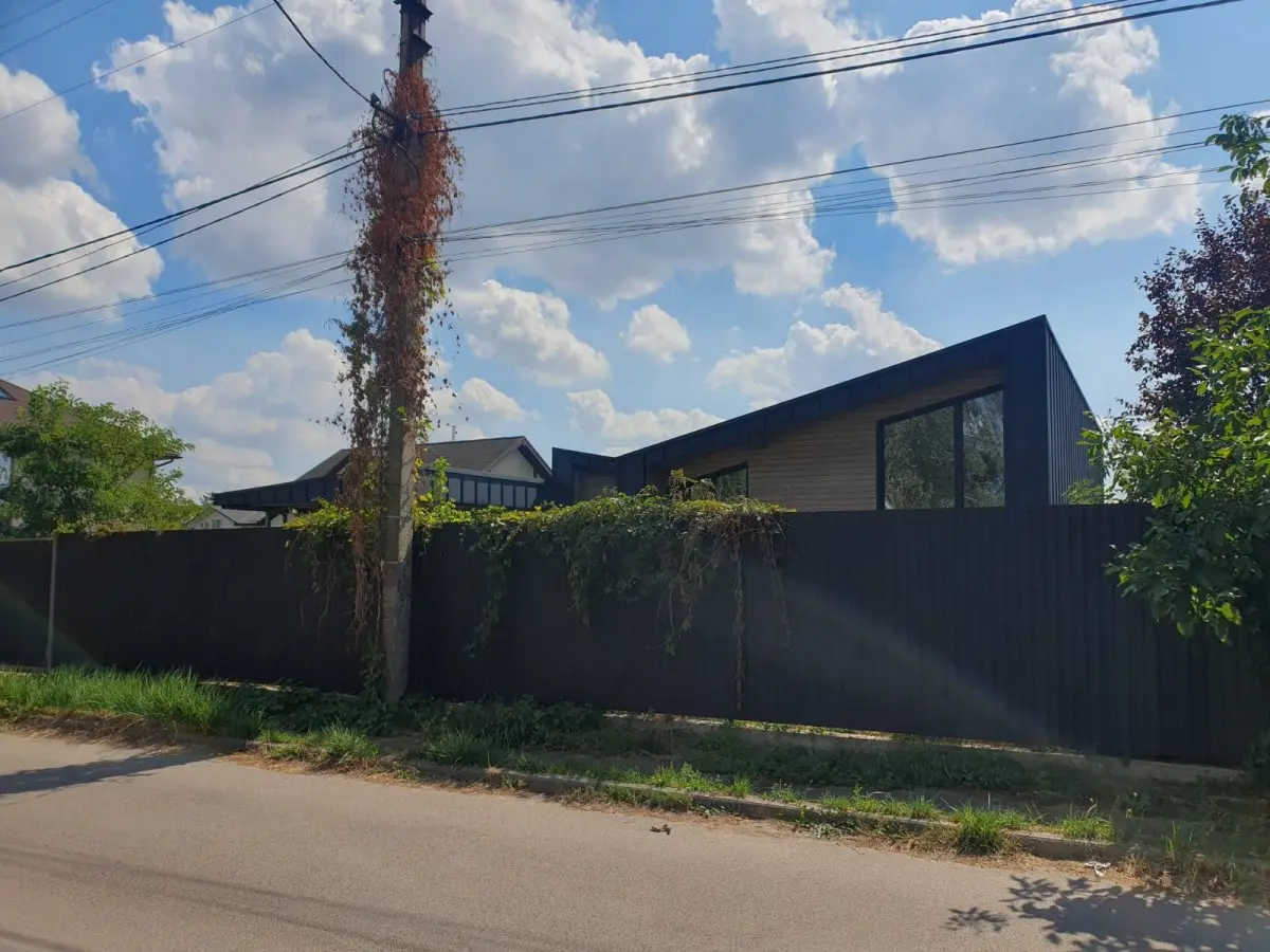 Фото Продаю будинок, 185 кв. м, Центральна вул.  Київ, ціна: 179000 $, код 7898