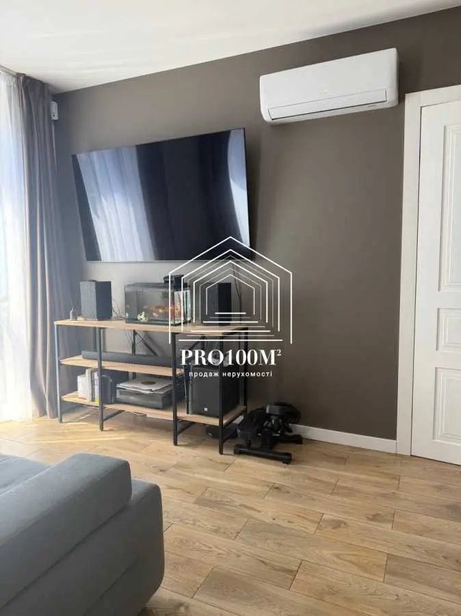 Фото Selling a 3-room apartment, 93 sq.m., Mykhaila Velychka street 9 Bilohorodka, price: 125000 USD, code 7903