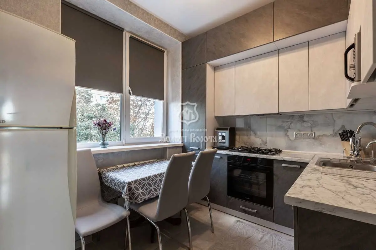 Фото Продаю 2 кімнатну квартиру, 57.3 кв. м, Науки просп. 63 Київ, ціна: 86500 USD, код 7904