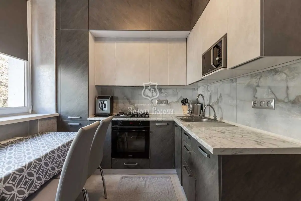 Фото Продаю 2 кімнатну квартиру, 57.3 кв. м, Науки просп. 63 Київ, ціна: 86500 USD, код 7904