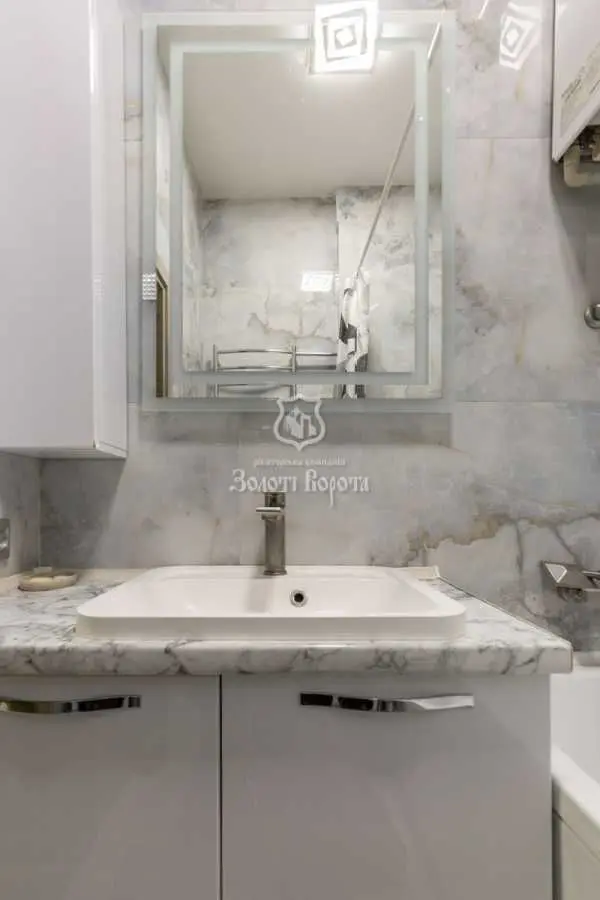 Фото Продаю 2 кімнатну квартиру, 57.3 кв. м, Науки просп. 63 Київ, ціна: 86500 USD, код 7904