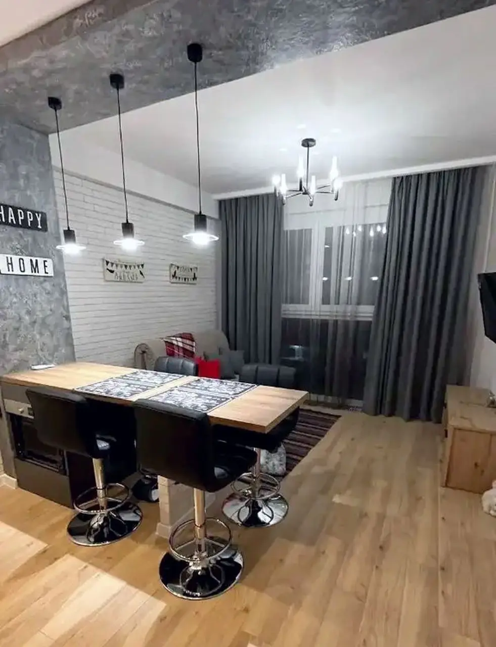 Фото Selling a 1-room apartment, 45 sq.m., Sichesvlaska street  Dnipro, price: 55000 $, code 7913