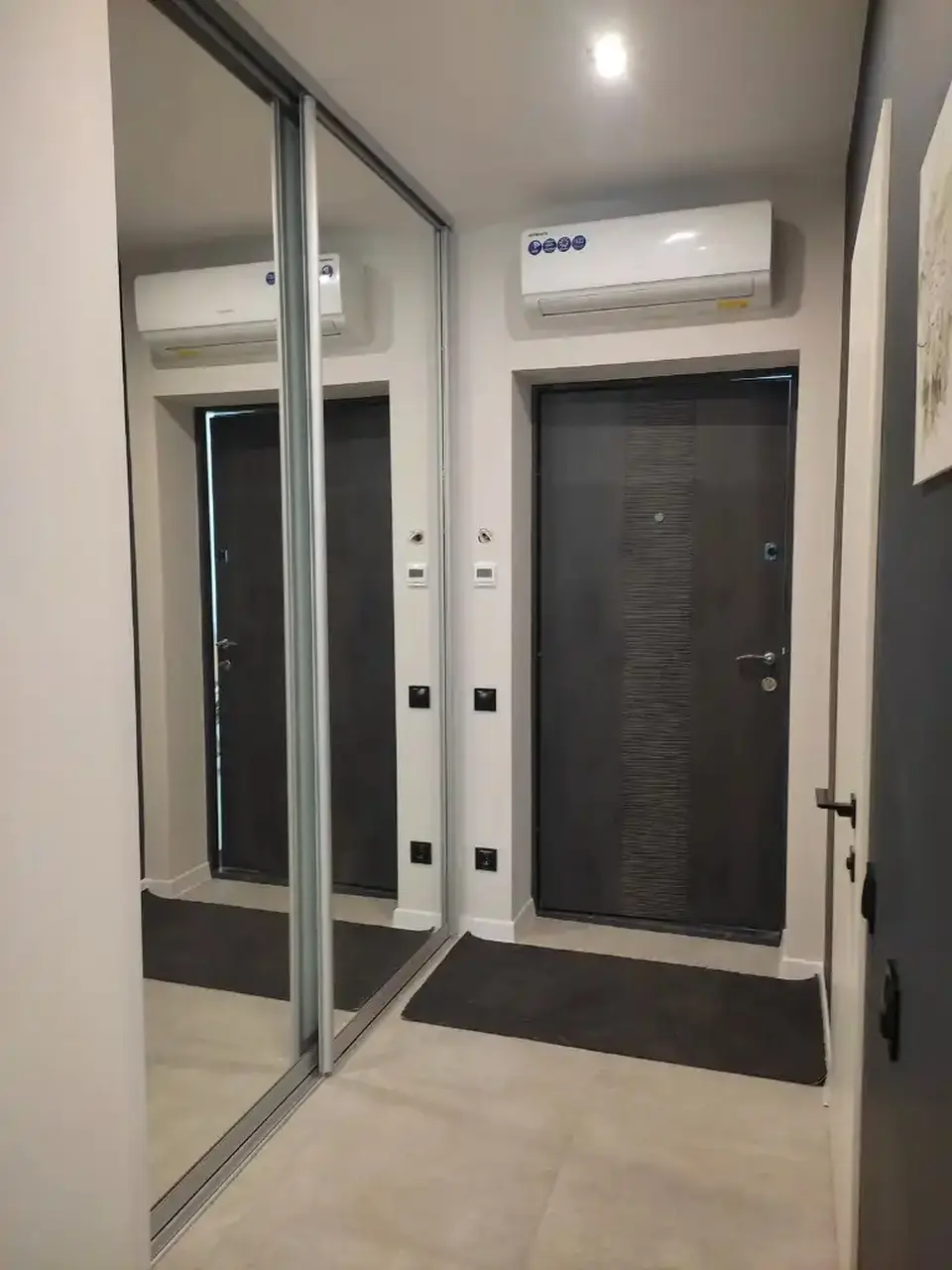 Фото Selling a 1-room apartment, 45 sq.m., Sichesvlaska street  Dnipro, price: 55000 $, code 7913