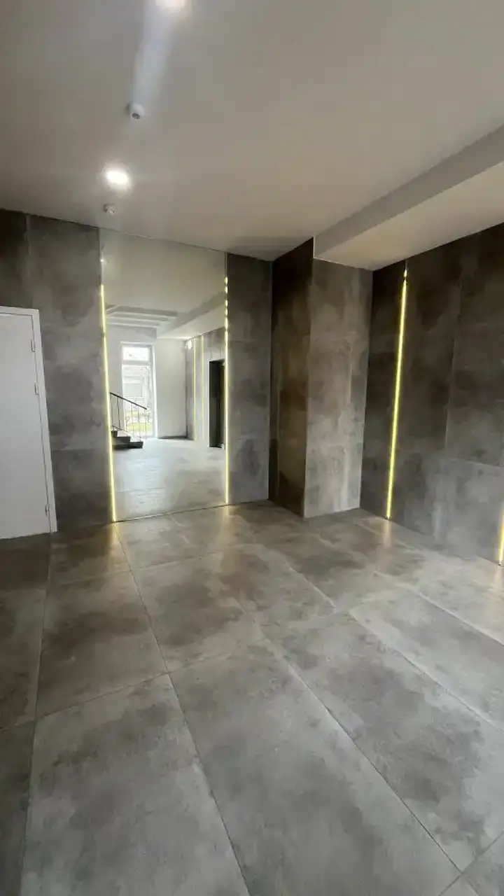 Фото Selling a 1-room apartment, 45 sq.m., Sichesvlaska street  Dnipro, price: 55000 $, code 7913